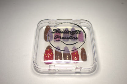 Chocolate Strawberries nails